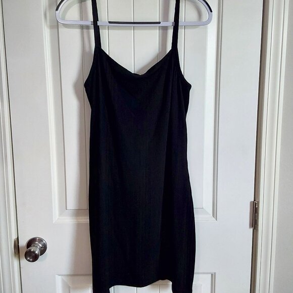 NWT - Picture 1 of 3